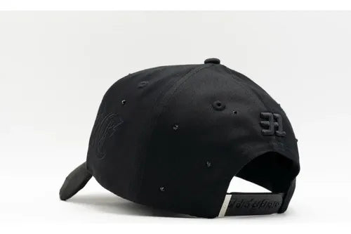 31 Hats- Ny flames